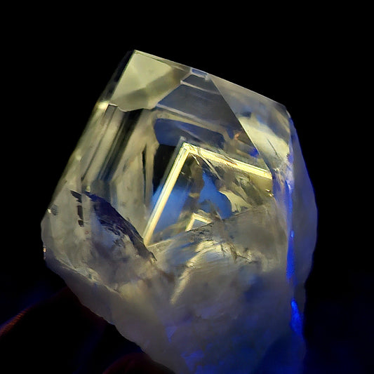 UV Phantom Quartz 138g