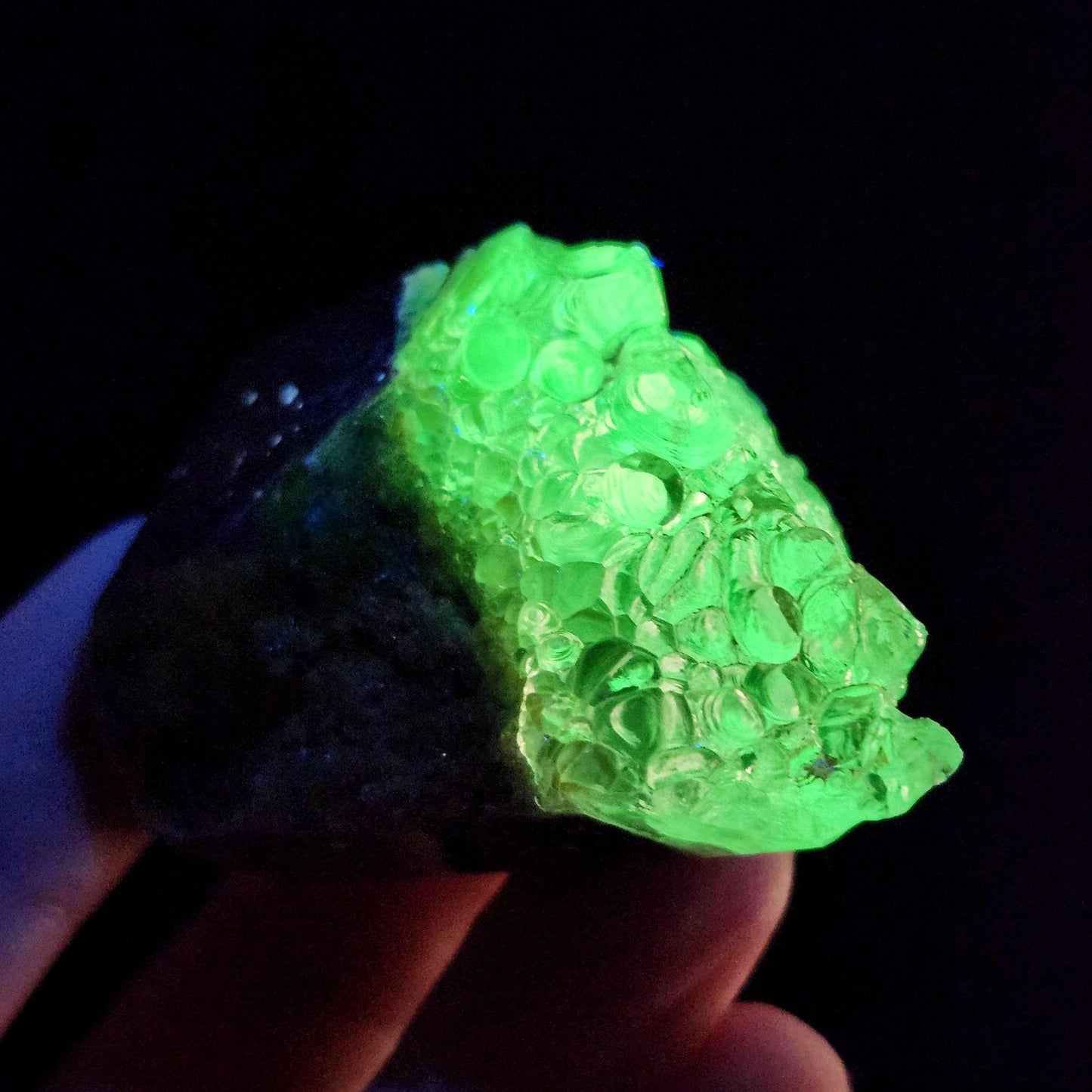 UV Reactive Hyalite Opal Specimen 51g, Fluorescent Crystal from Mexico