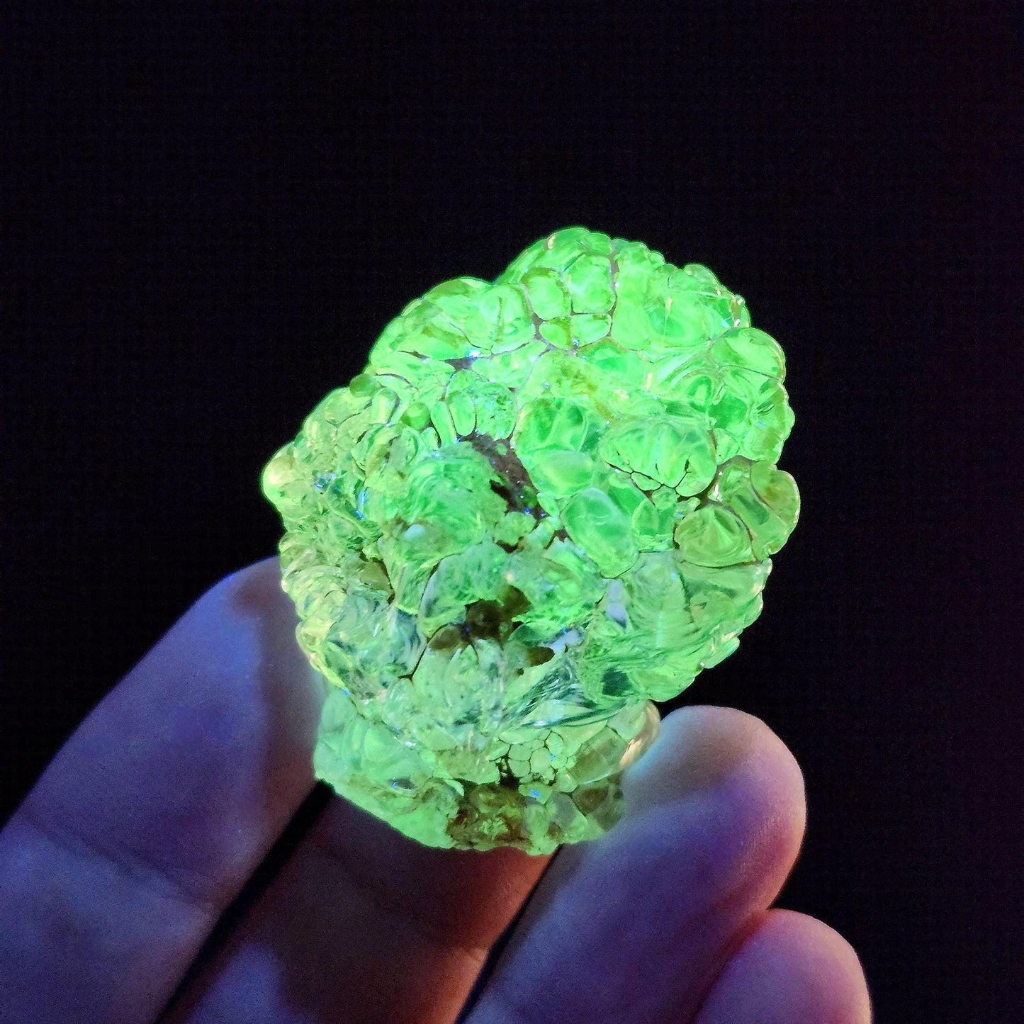 UV Reactive Hyalite Opal Specimen 32g, Fluorescent Crystal from Mexico