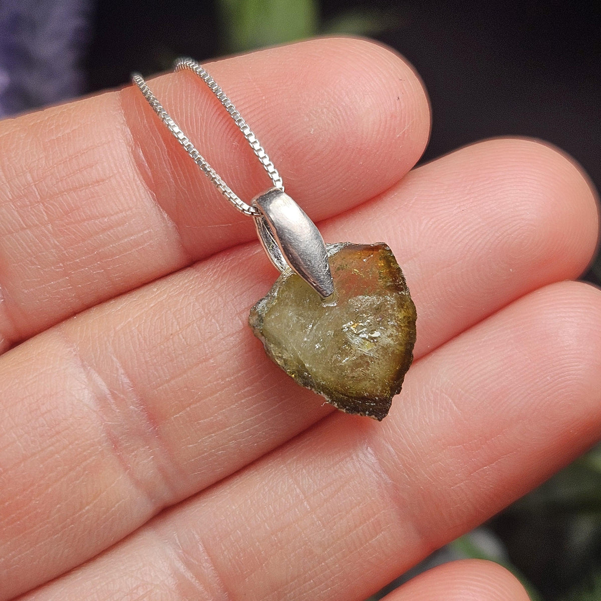 Green Tourmaline Slice Pendant (20x13mm)