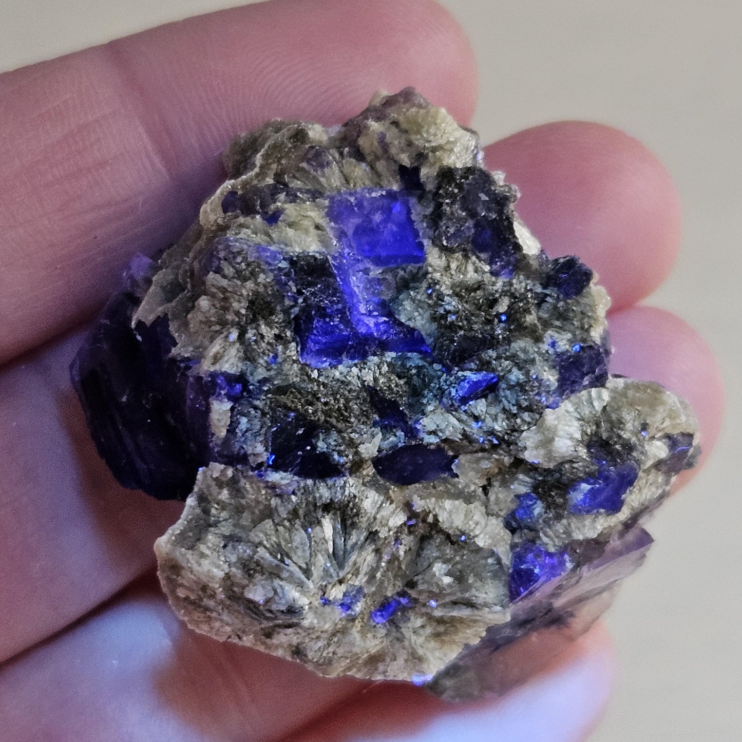 Yindu Fluorite Crystal, UV Reactive: Cubic Phantom Fluorite from the Cherry Pocket