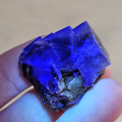 Yindu Phantom Fluorite Crystal, UV Reactive: Cubic Phantom Fluorite from the Cherry Pocket