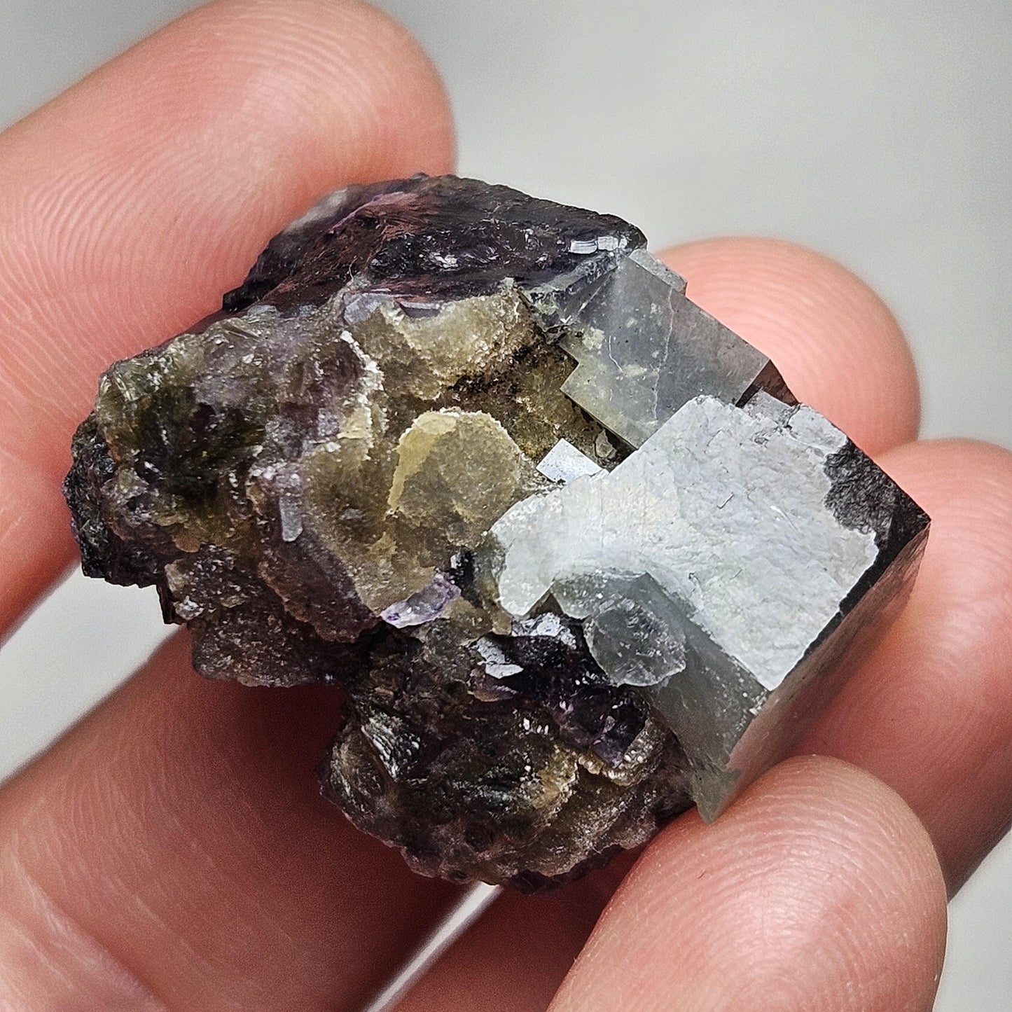 Yindu Phantom Fluorite Crystal, UV Reactive: Cubic Phantom Fluorite from the Cherry Pocket