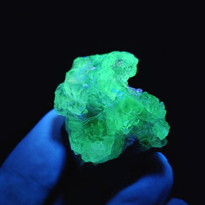UV Reactive Hyalite Opal Specimen: Fluorescent Crystal from Mexico