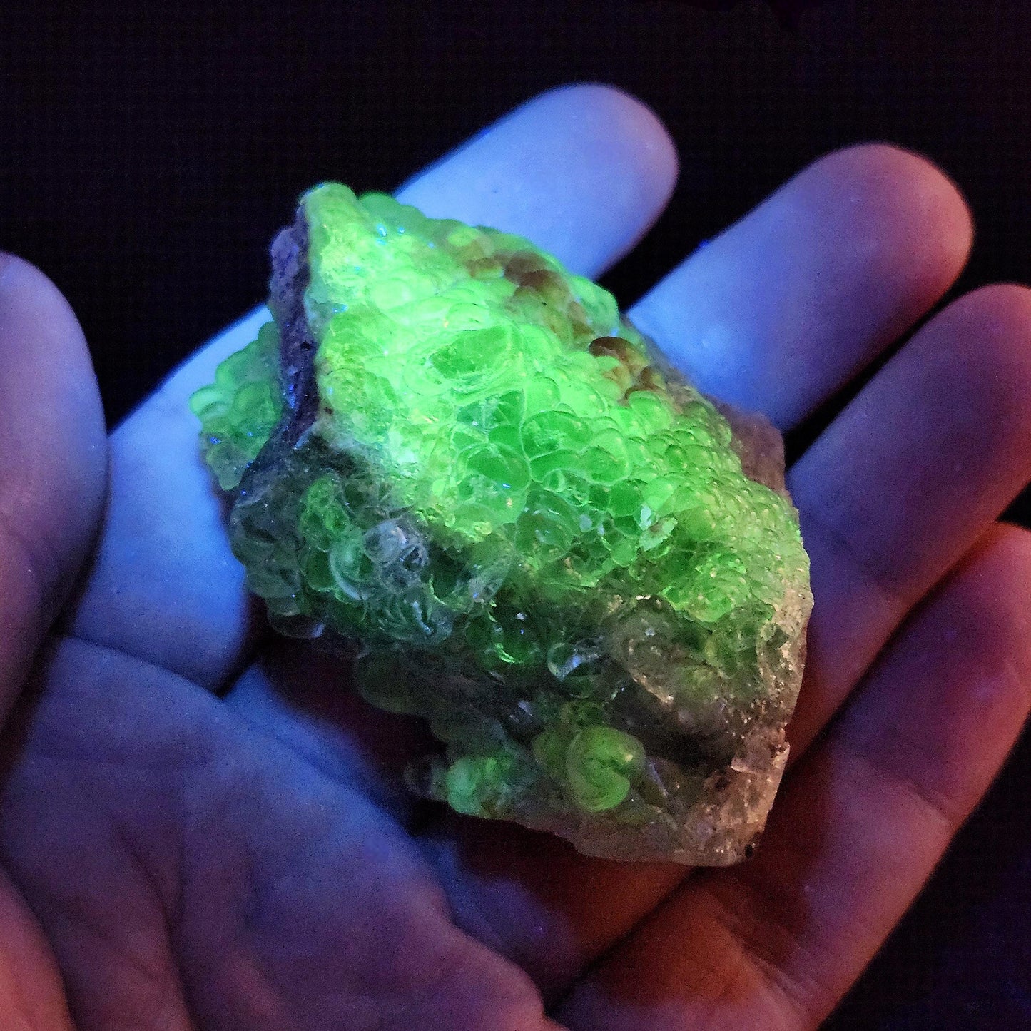 UV Reactive Hyalite Opal Specimen 74g, Fluorescent Crystal from Mexico