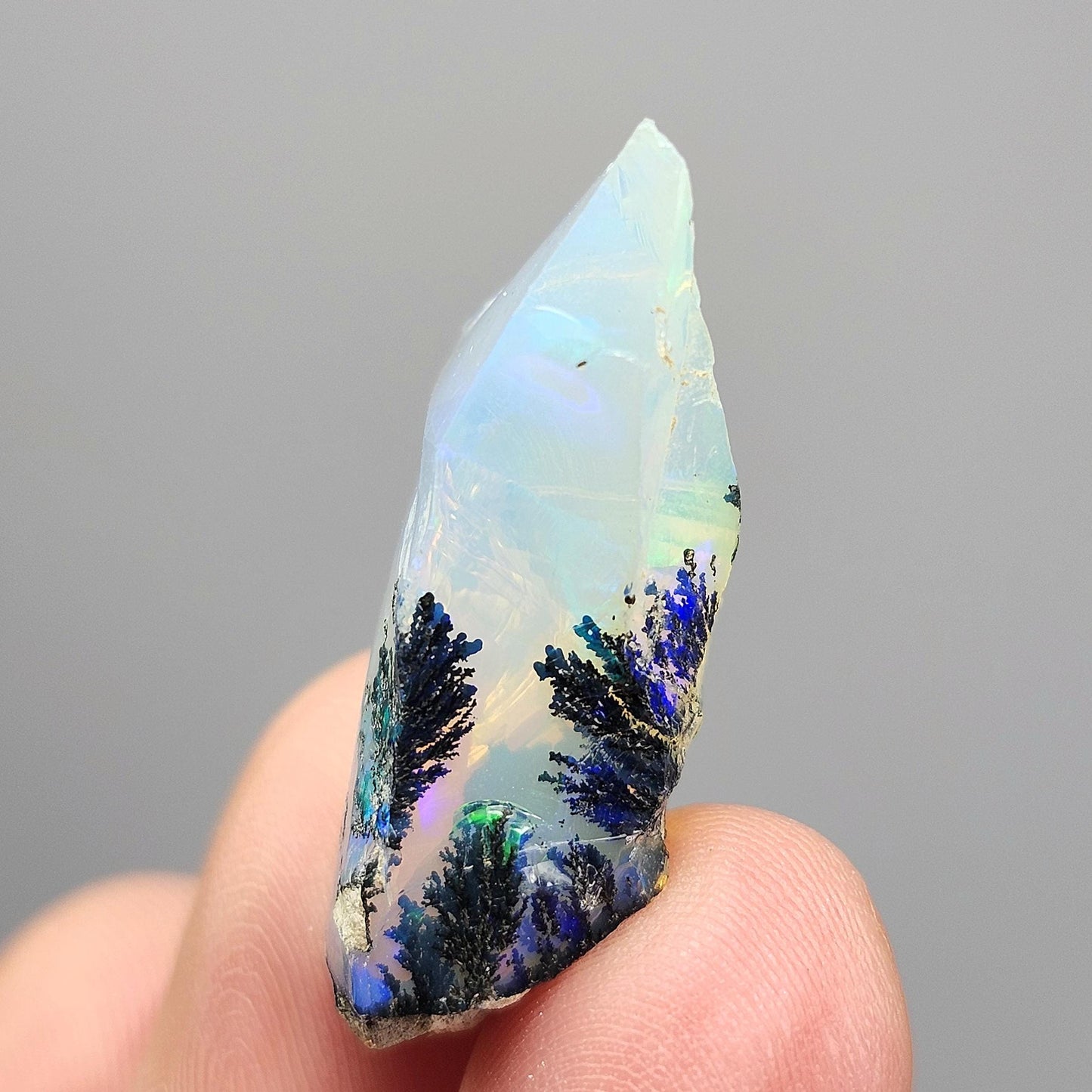 AAA Dendritic Rainbow Opal 3g, Ethiopian Opal Gemstone