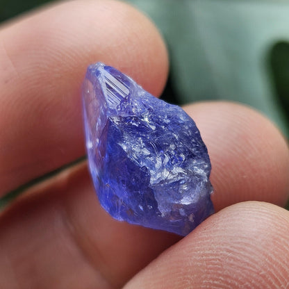 Terminated Indigo Tanzanite Crystal 2.67g, Raw Tanzanian Specimen with Rainbow Inclusions