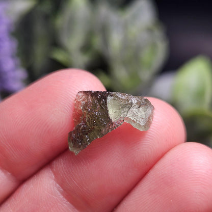 Moldavite Angel Chiming Tektite .62g, Genuine Moldavite