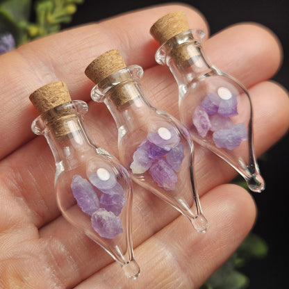 Hackmanite Crystal Chips: UV Reactive Hackmanite in Glass Jar