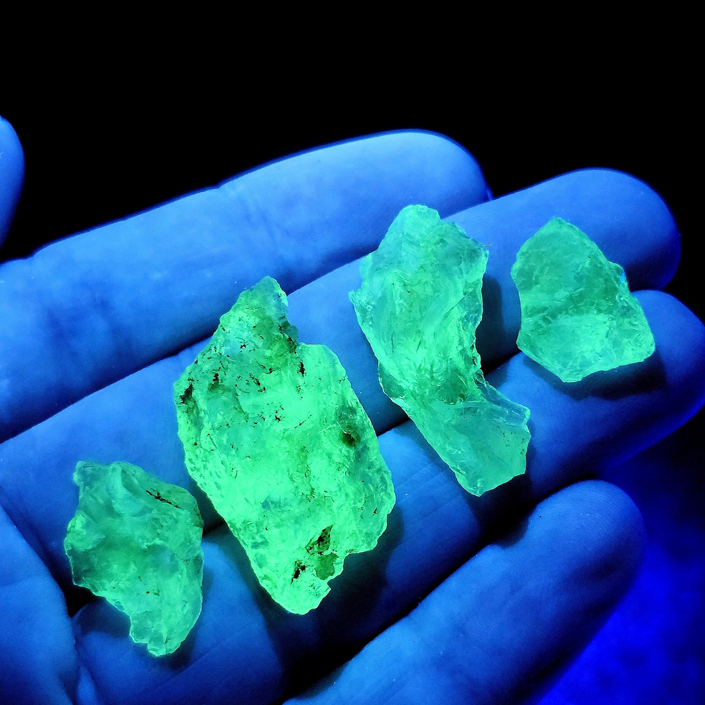 UV Reactive Hyalite Opal Crystal, Hyalite Glass Opal Stone