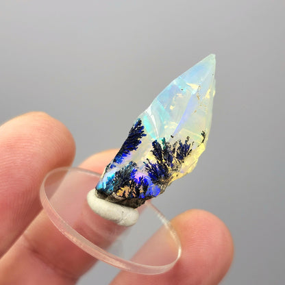 AAA Dendritic Rainbow Opal 3g, Ethiopian Opal Gemstone