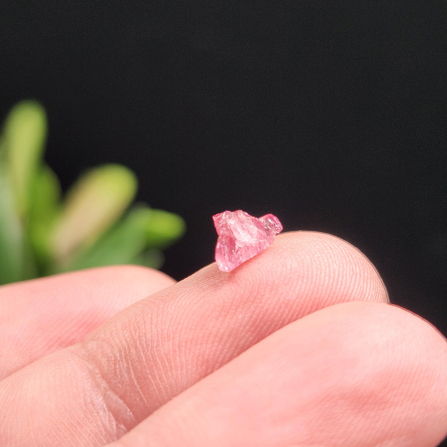 Bixbite Crystal, Terminated Red Beryl Crystal from Utah 0.5ct, Red Emerald Bixbite Gem