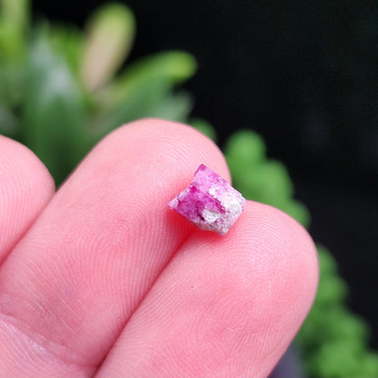 Bixbite Red Beryl Crystal from Utah 1.1ct, Authentic Raw Bixbite Specimen