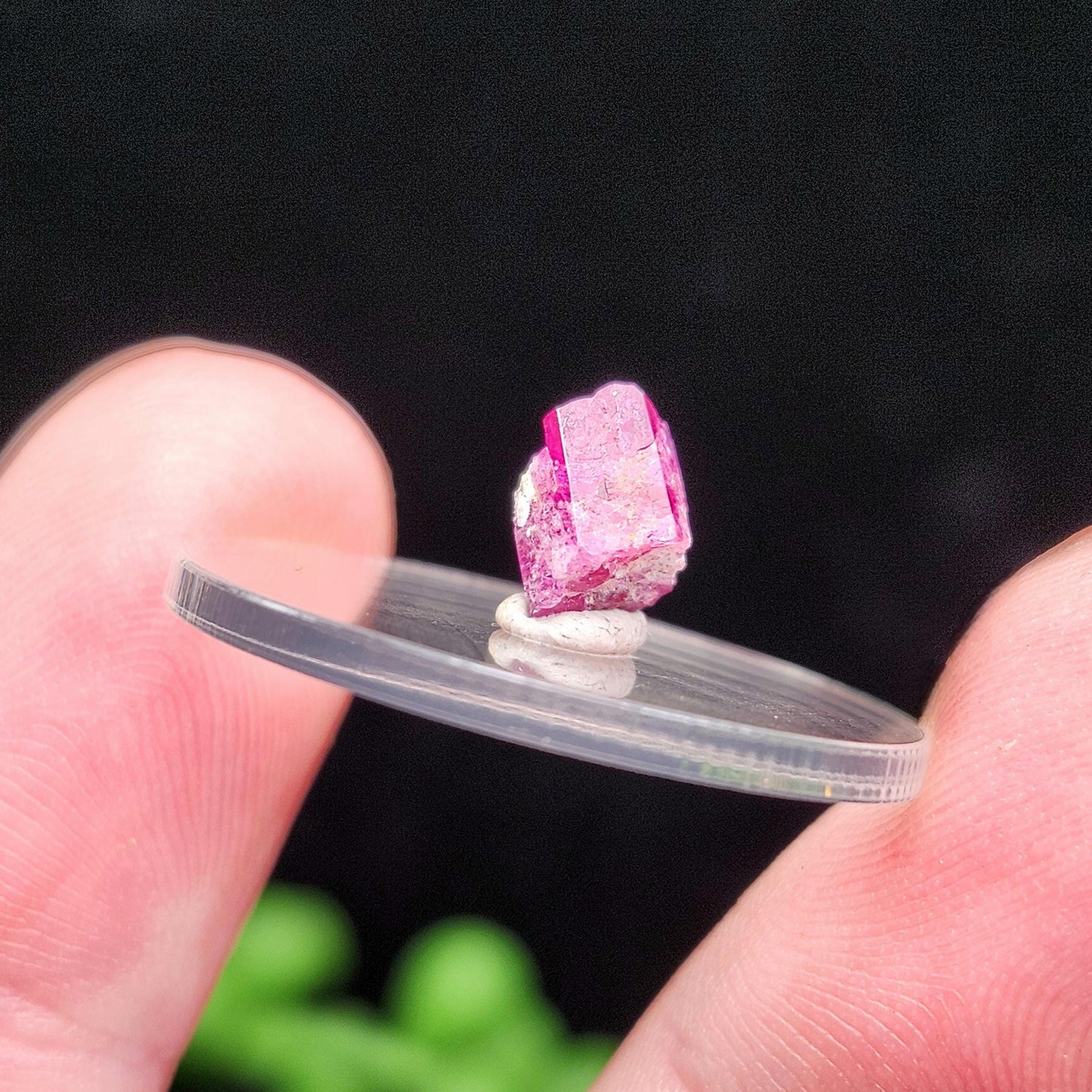 Bixbite Red Beryl Crystal from Utah 1.2ct, Red Emerald Gemstone
