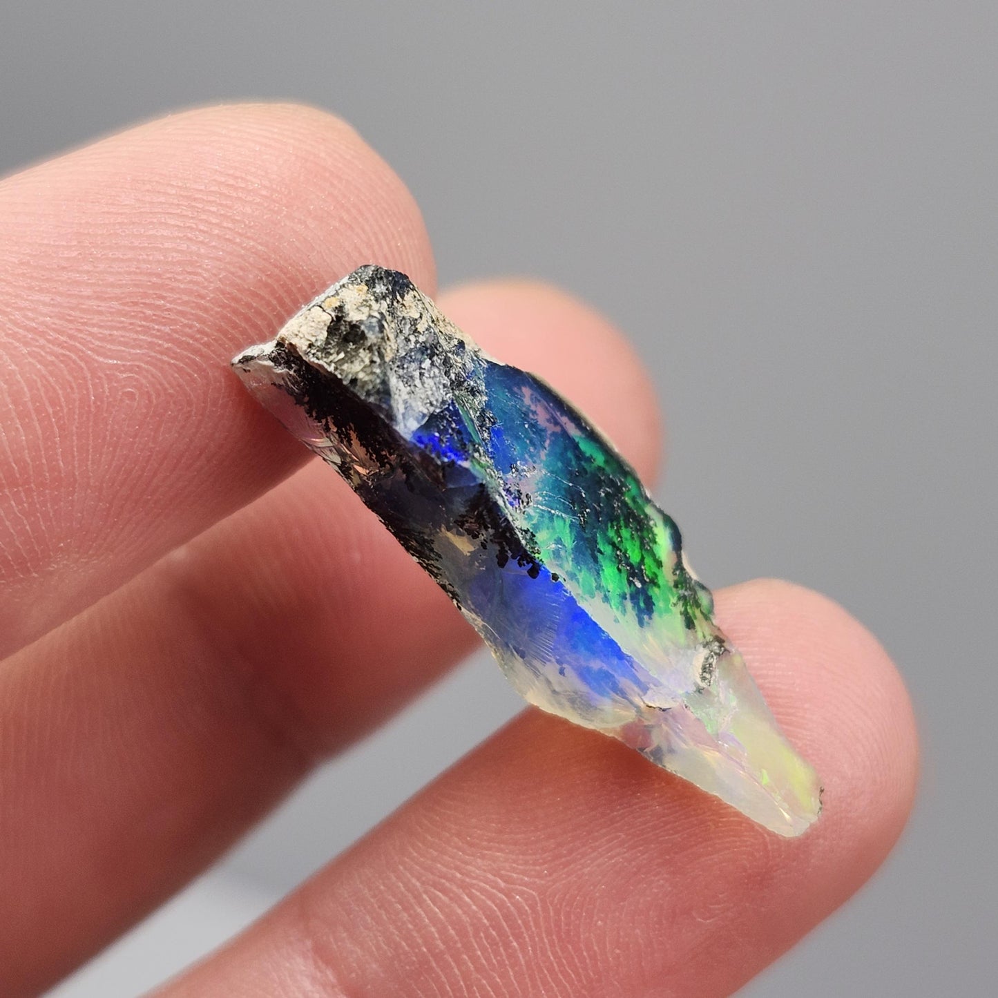 AAA Dendritic Rainbow Opal 1.1g, Ethiopian Opal Gemstone