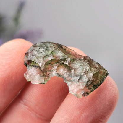 Vrábče Moldavite Specimen 1.6g, Authentic Tektite