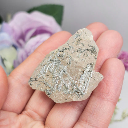 Silver Sagenite Rutile in Quartz 31g, Brazilian Geometric Rutilated Quartz