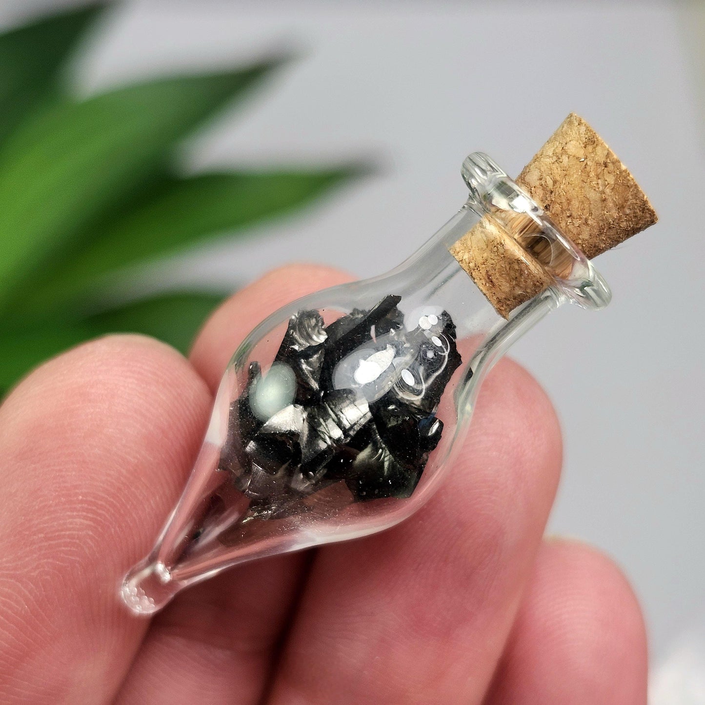 Shungite Crystals in Glass Jar, Elite Noble Shungite Raw Stone