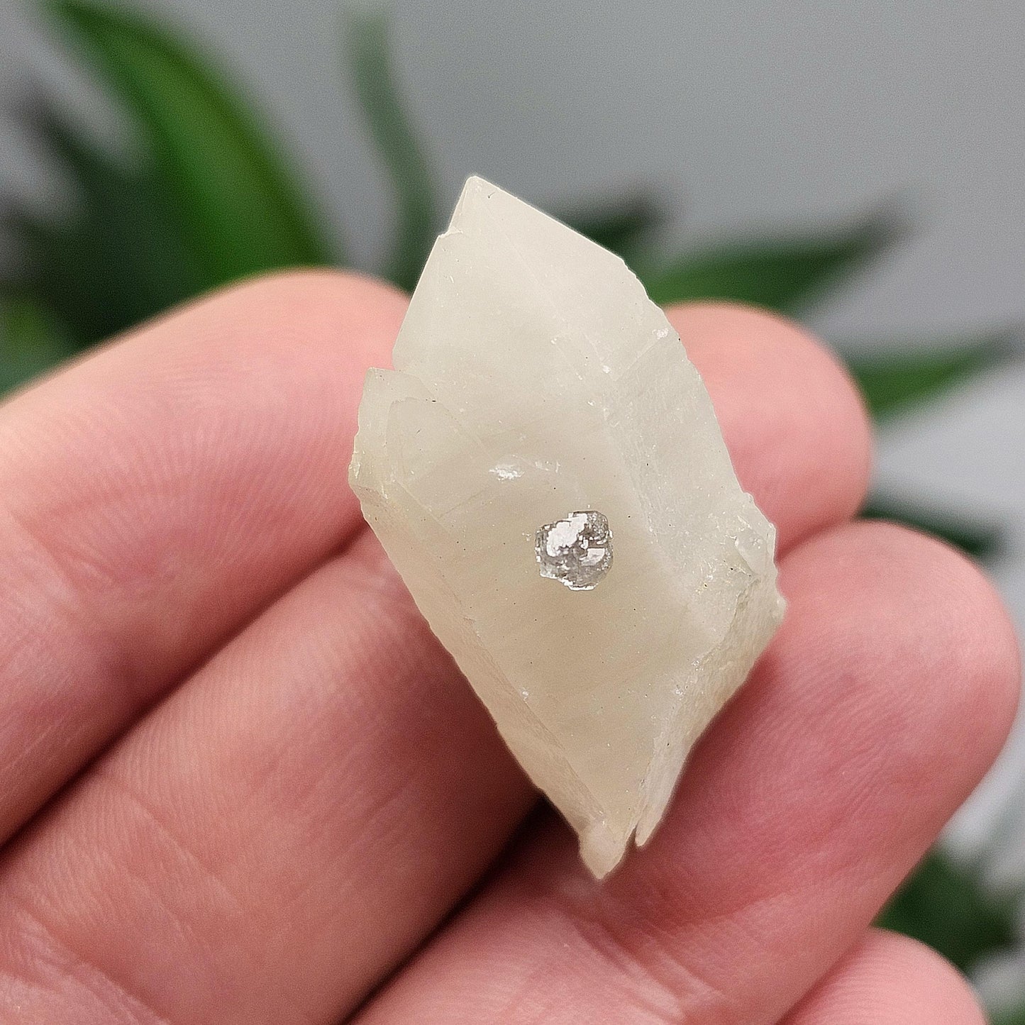 UV Reactive Fluorite on Quartz, Fluorescent Fluorite & Quartz