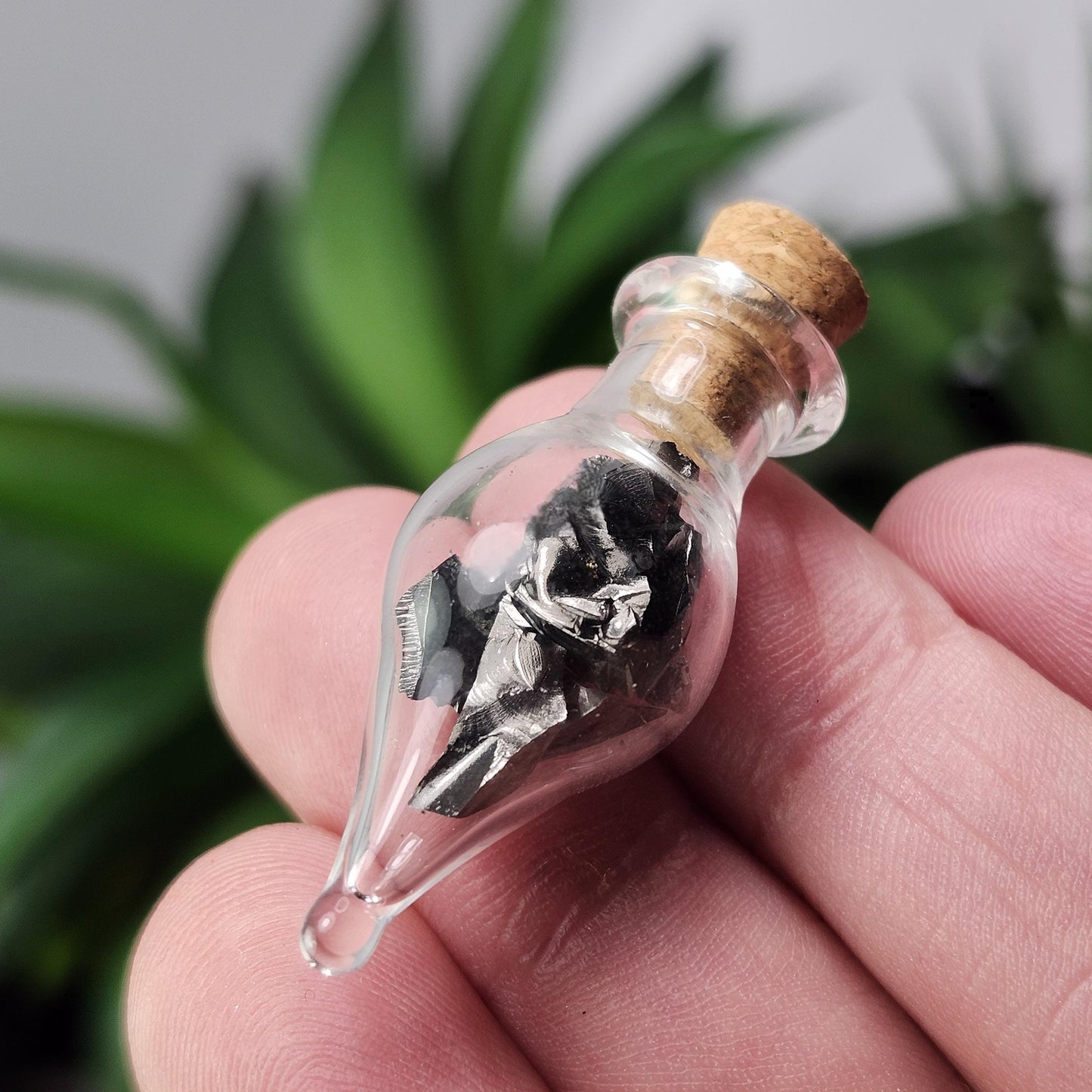 Shungite Crystals in Glass Jar, Elite Noble Shungite Raw Stone