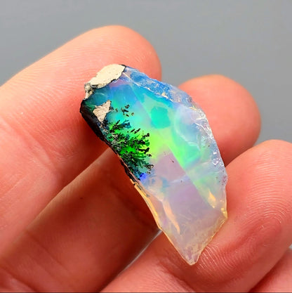 AAA Dendritic Rainbow Opal 3g, Ethiopian Opal Gemstone