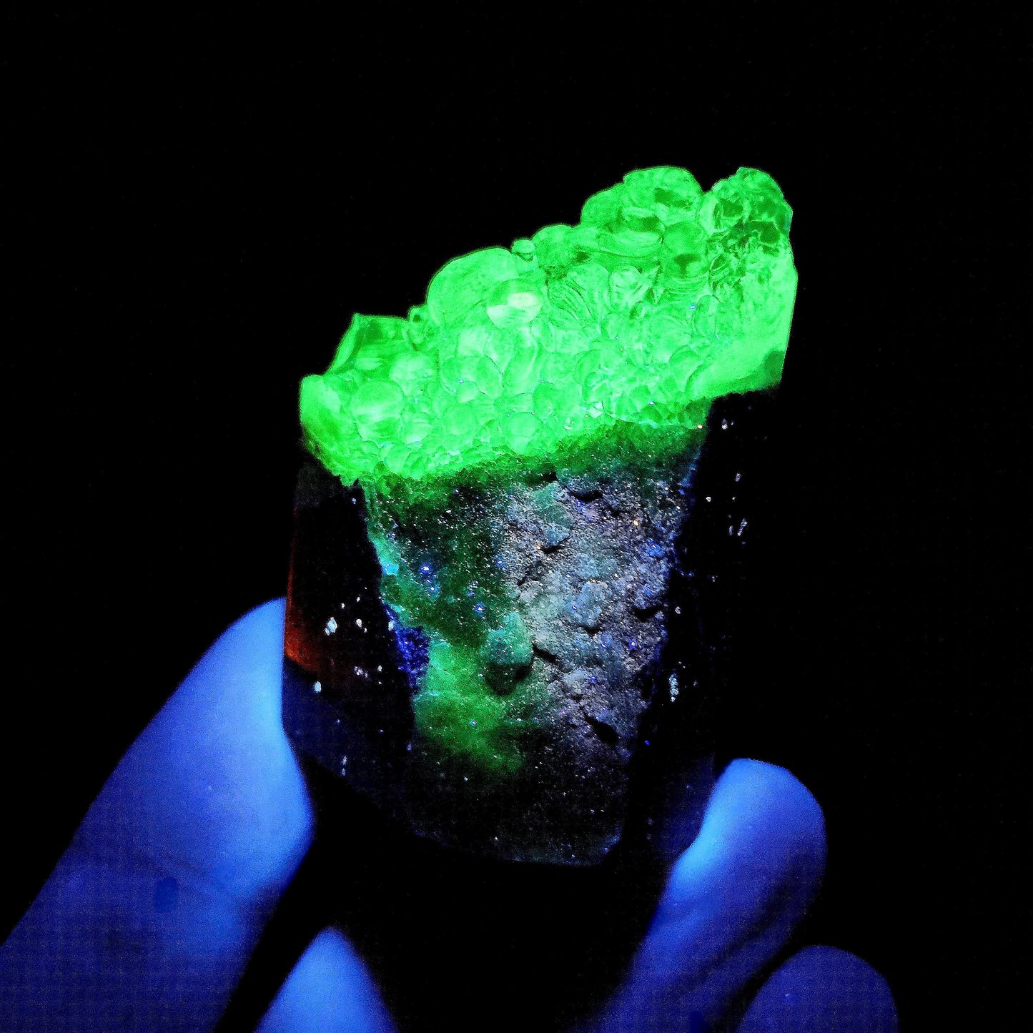 UV Reactive Hyalite Opal Specimen 51g, Fluorescent Crystal from Mexico
