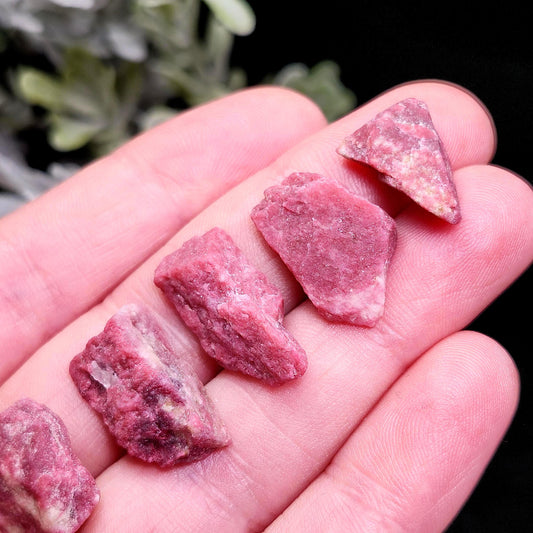 Raw Thulite Crystal, Norwegian Thulite