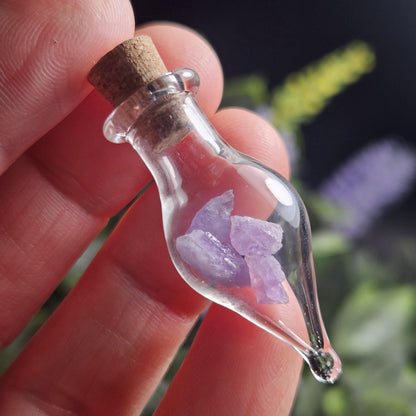 Hackmanite Crystal Chips: UV Reactive Hackmanite in Glass Jar