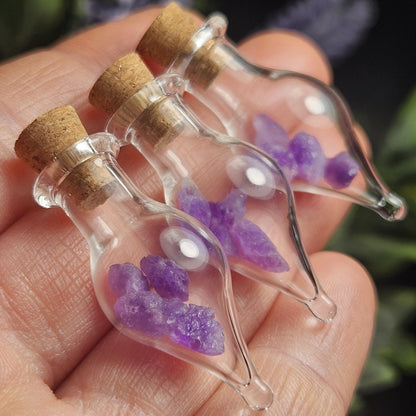 Hackmanite Crystal Chips: UV Reactive Hackmanite in Glass Jar