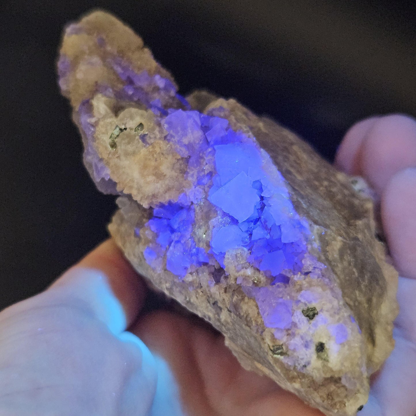 Bingham Blue Fluorite Crystal 352g, UV Reactive, Cubic Fluorite Cluster, Blanchard Mine
