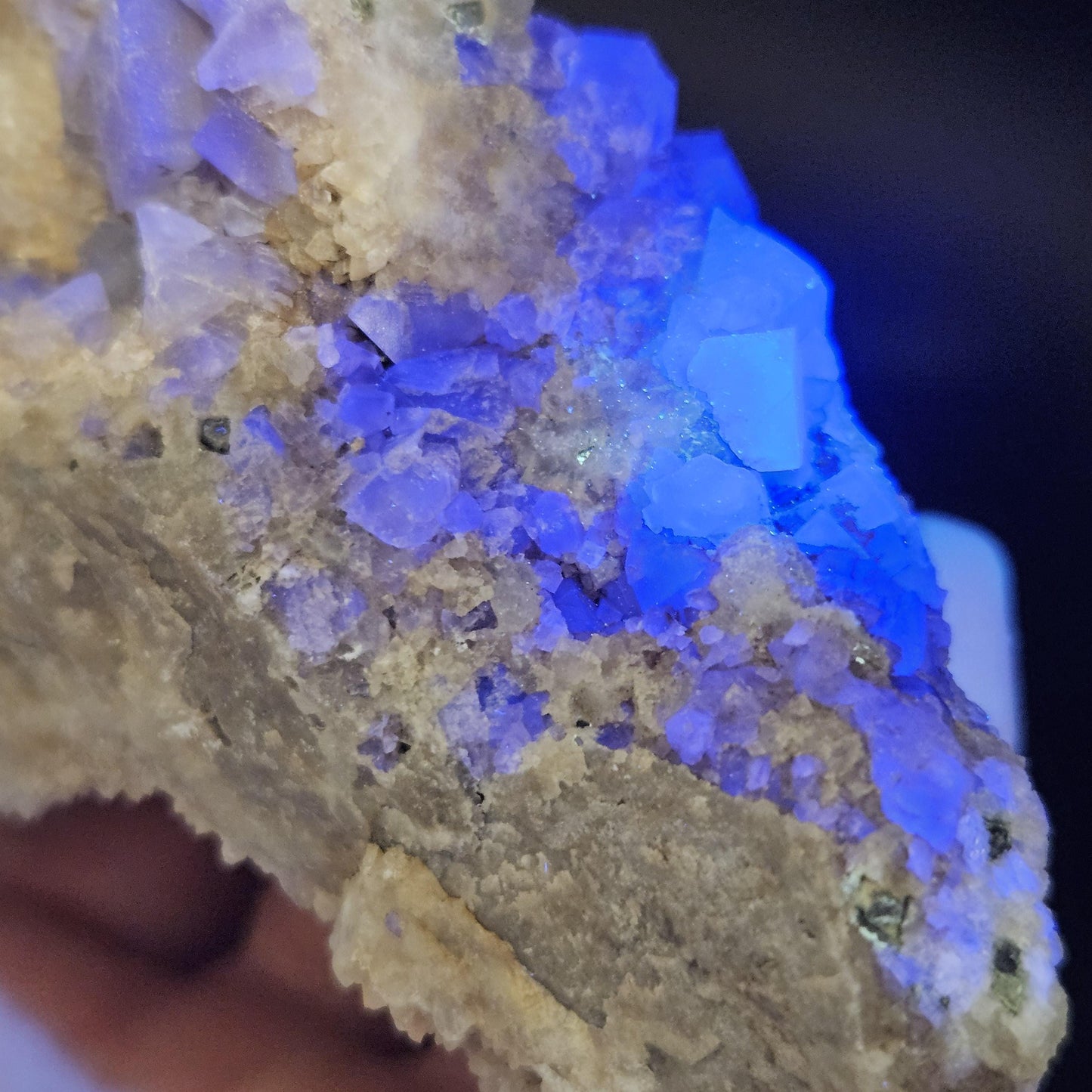 Bingham Blue Fluorite Crystal 352g, UV Reactive, Cubic Fluorite Cluster, Blanchard Mine