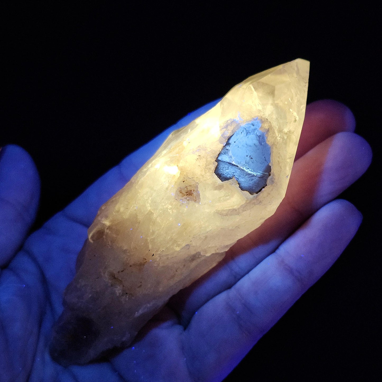 UV Phantom Amethyst 127g, Bahia Brazil Crystal
