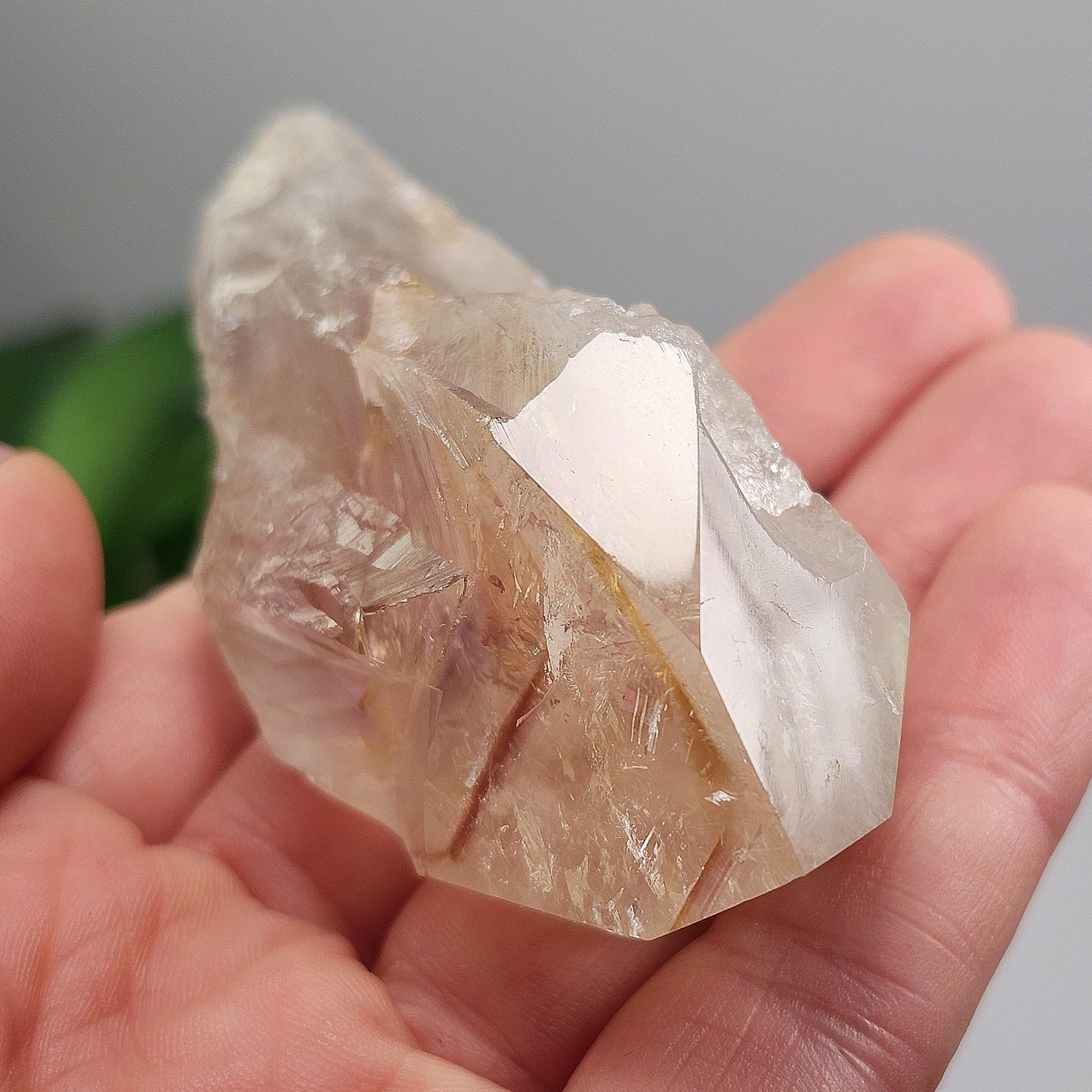 UV Phantom Amethyst Crystal 103g, Ultraviolet Phantom Quartz Specimen