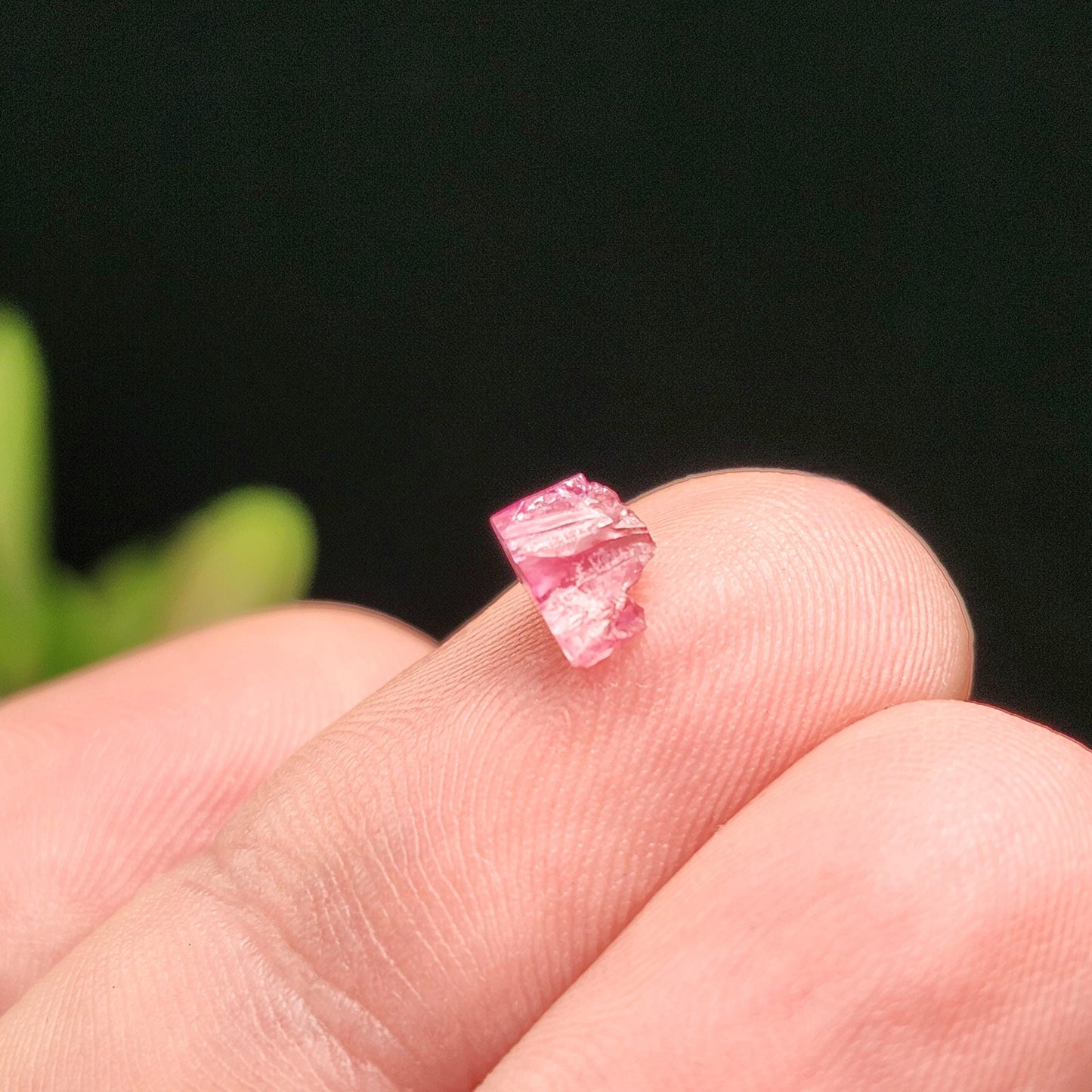 Bixbite Crystal, Terminated Red Beryl Crystal from Utah 0.5ct, Red Emerald Bixbite Gem