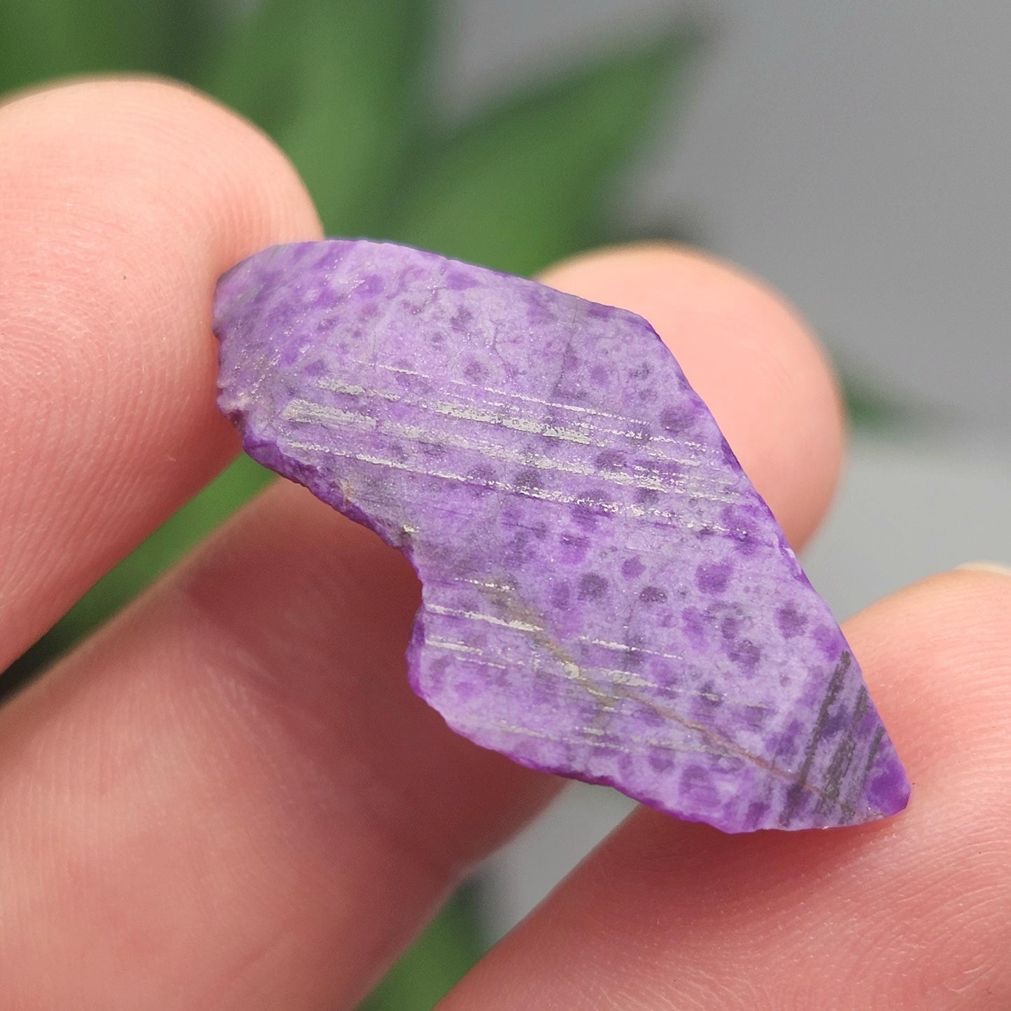 Purple Sugilite Crystal 2.5g, South African Sugilite OLD STOCK