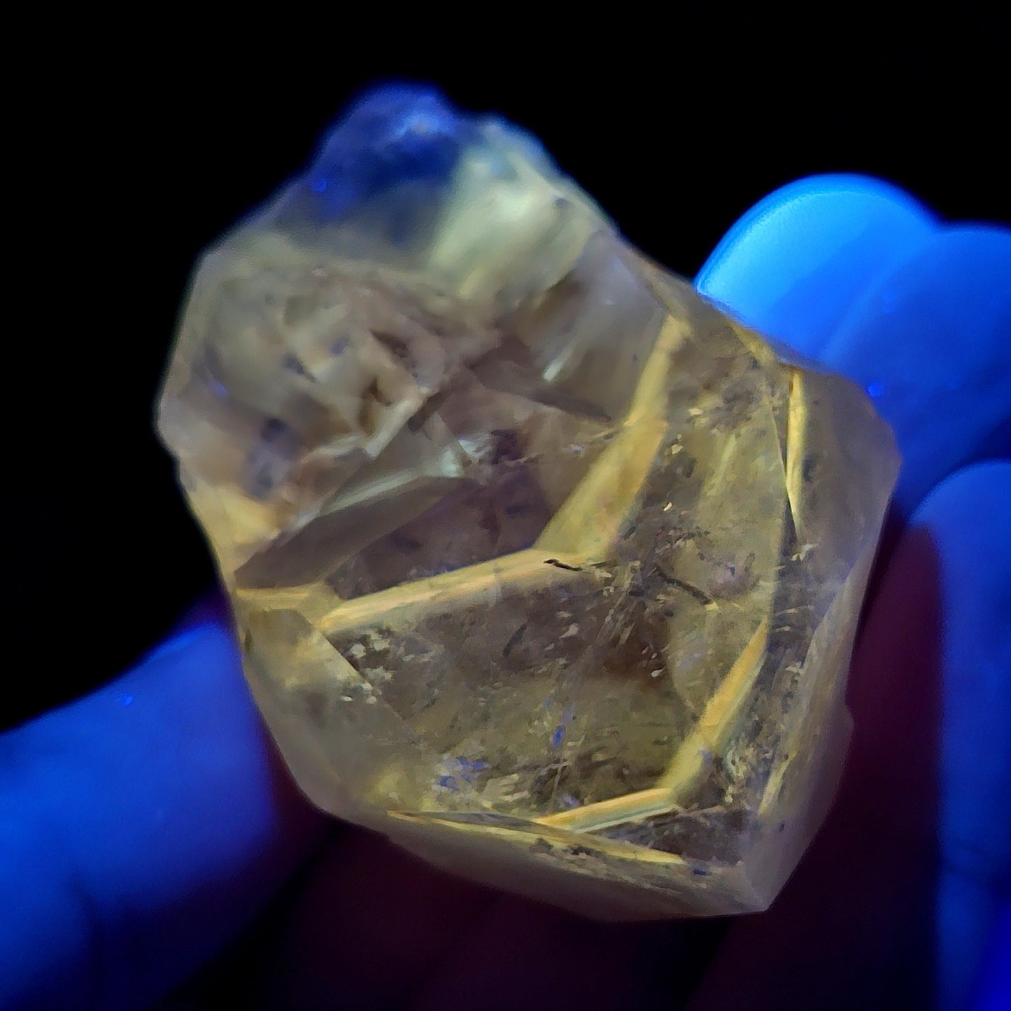 UV Phantom Amethyst Crystal 103g, Ultraviolet Phantom Quartz Specimen