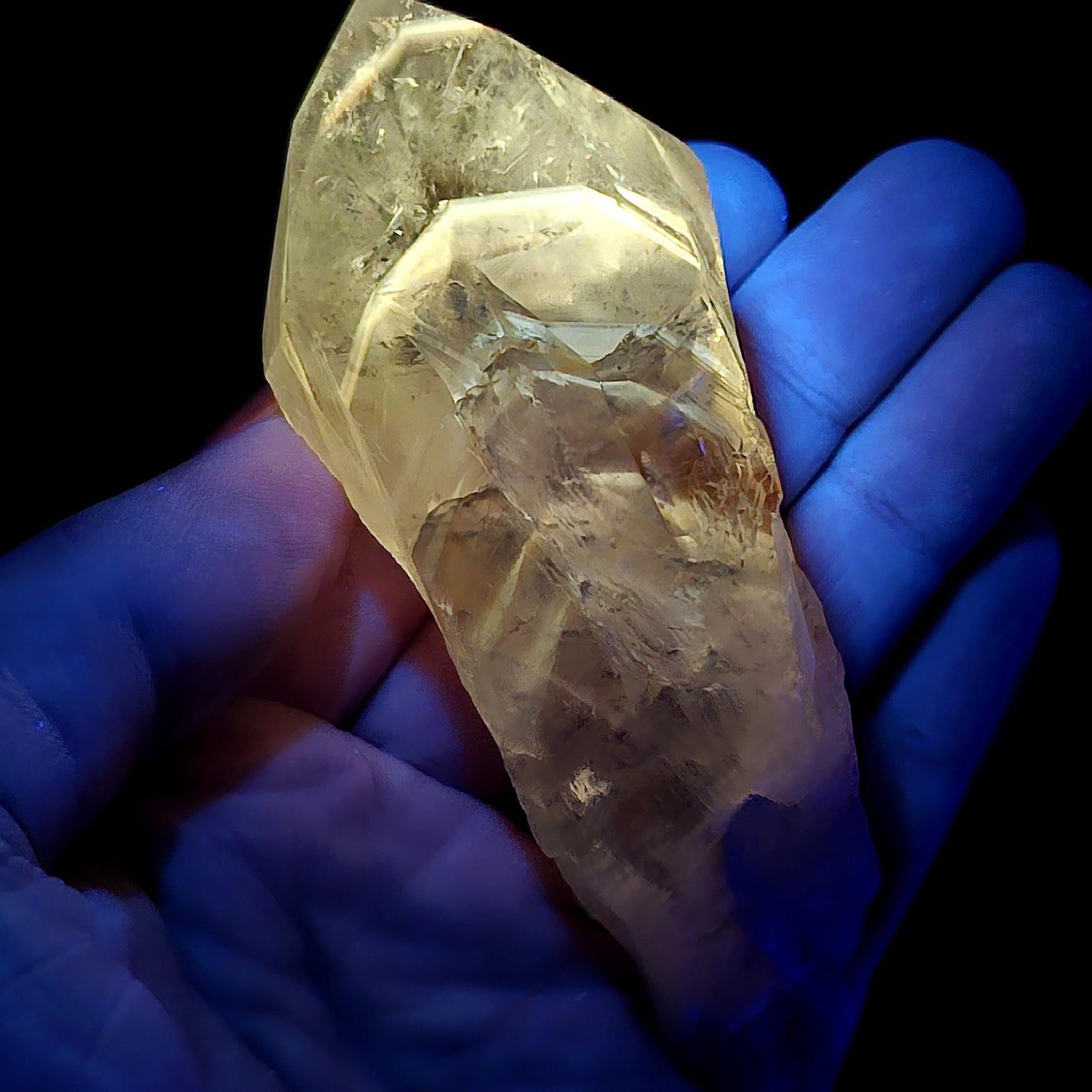 UV Phantom Amethyst Crystal 103g, Ultraviolet Phantom Quartz Specimen