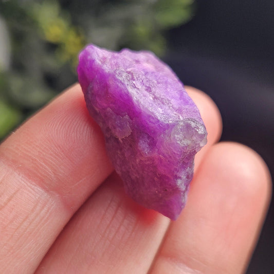 Raw Gel Sugilite Crystal 7.84g, South African Sugilite OLD STOCK Rough