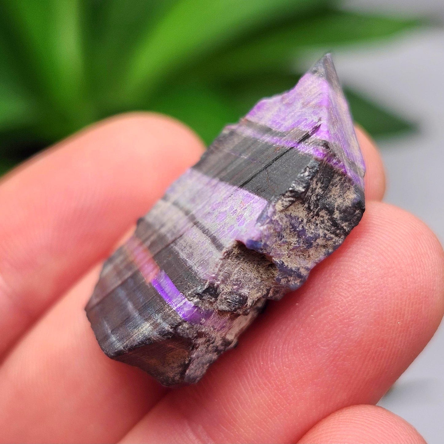 Raw Sugilite Crystal 8.0g, South African Sugilite OLD STOCK