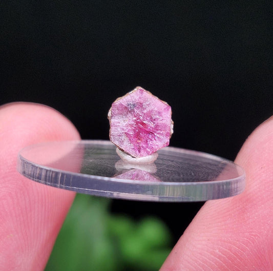 Bixbite Red Beryl Crystal from Utah .8ct, Red Emerald Gemstone