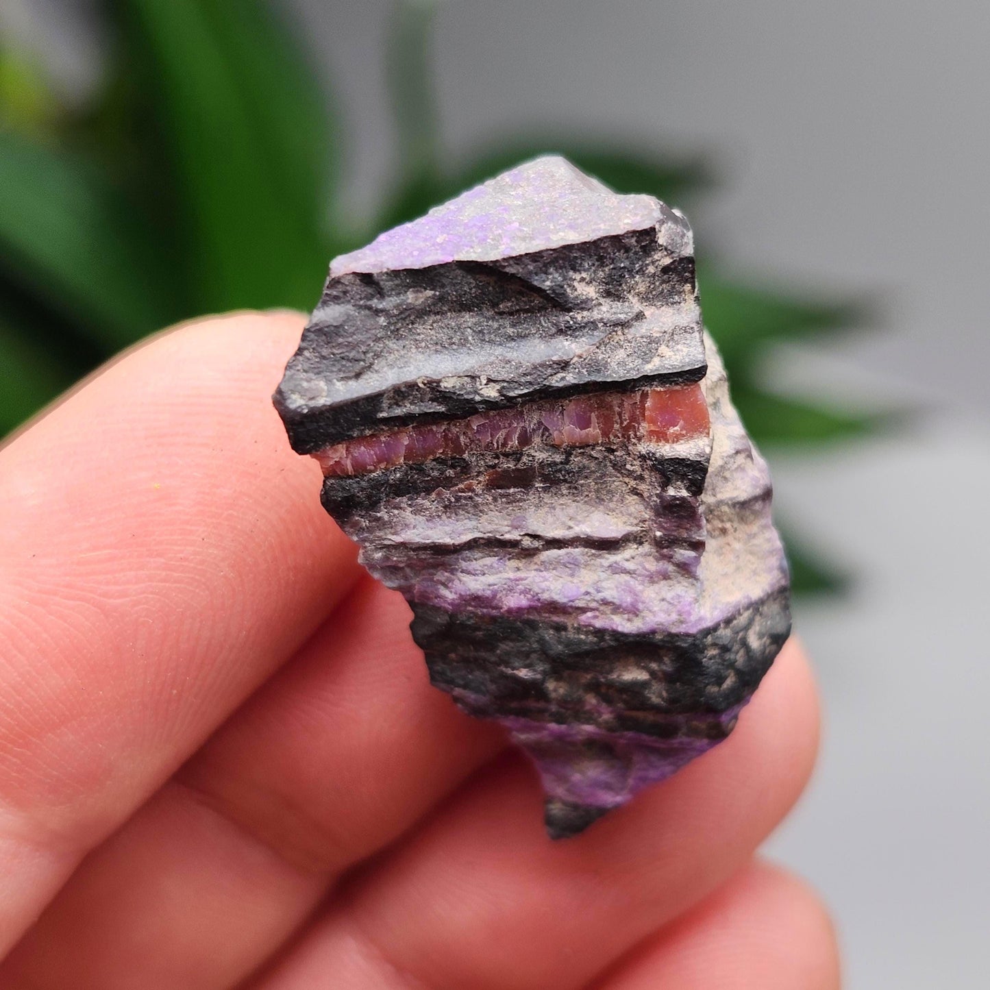 Raw Sugilite Crystal 8.0g, South African Sugilite OLD STOCK