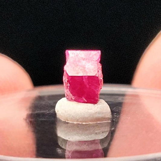 Bixbite Crystal from Utah .45ct, Red Beryl Authentic Specimen
