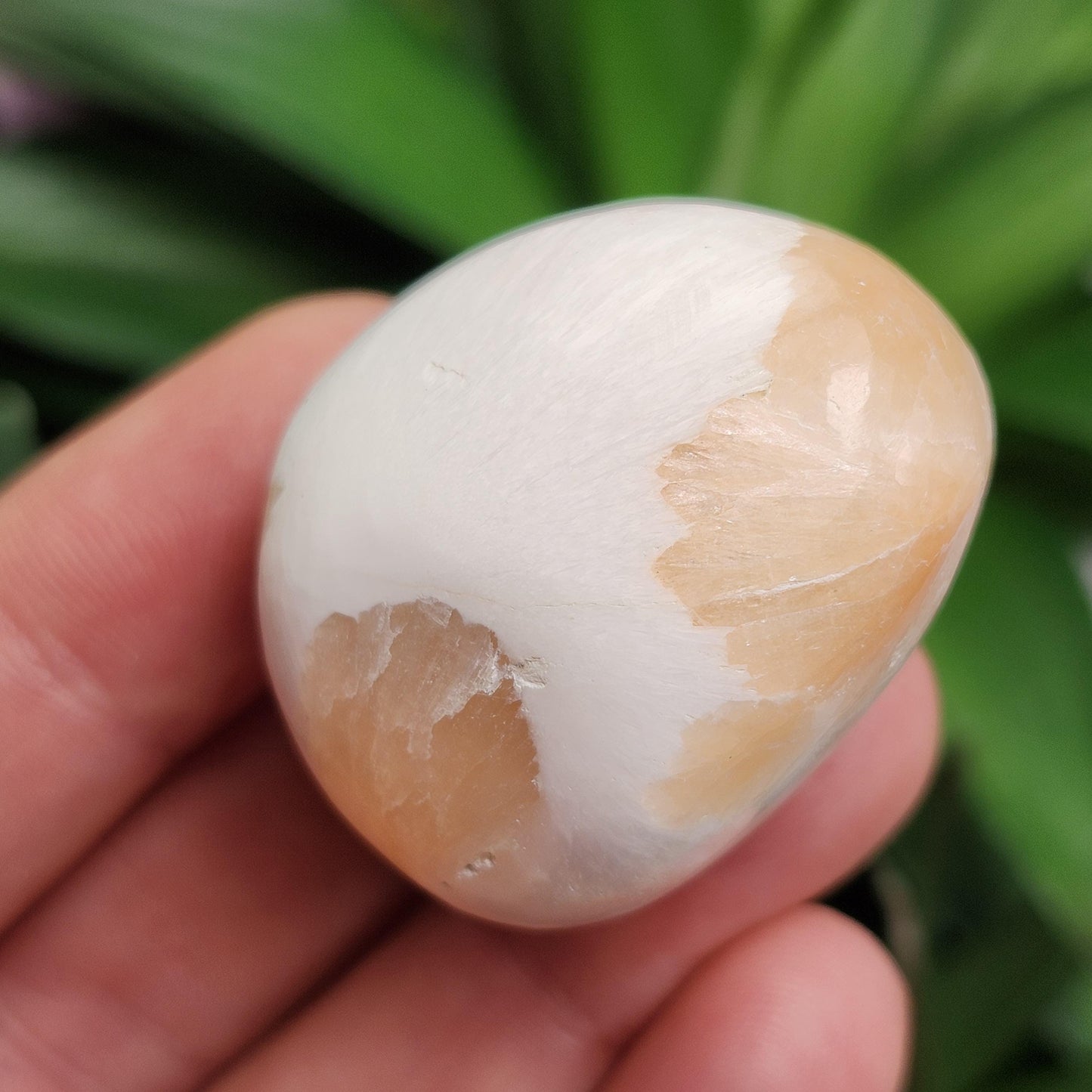 Scolecite with Pink Stilbite Crystal from India, Scolecite Stilbite Polished Tumbled Stone