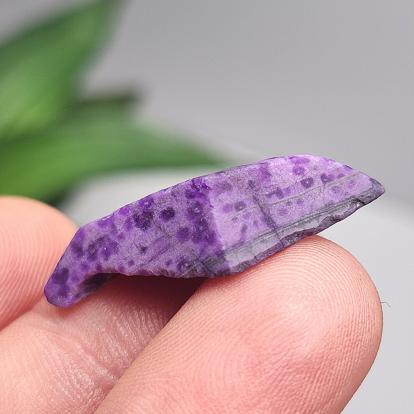 Purple Sugilite Crystal 2.5g, South African Sugilite OLD STOCK