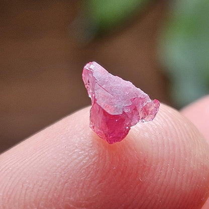 Bixbite Crystal, Terminated Red Beryl Crystal from Utah 0.5ct, Red Emerald Bixbite Gem