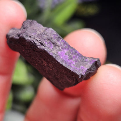 Sugilite Crystal 5.8g, Raw South African Purple Sugilite Stone