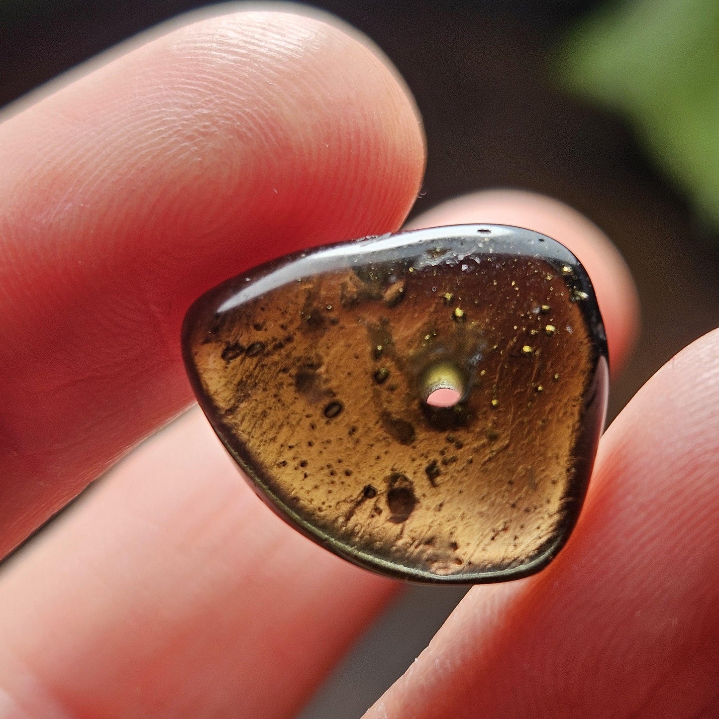 Moldavite Bead 1.9g, Polished with Visible Bubbles and Lechatelierites