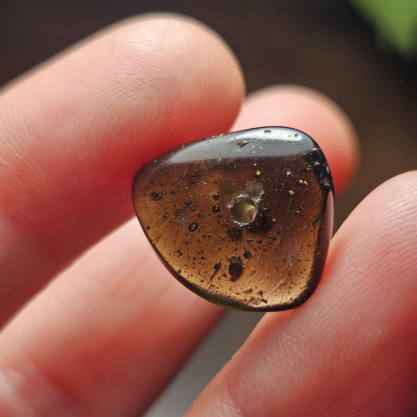 Moldavite Bead 1.9g, Polished with Visible Bubbles and Lechatelierites