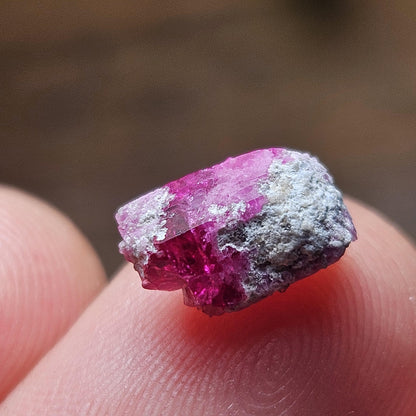 Bixbite Crystal, Terminated Red Beryl Crystal from Utah 1.9ct, Red Emerald Bixbite Gem