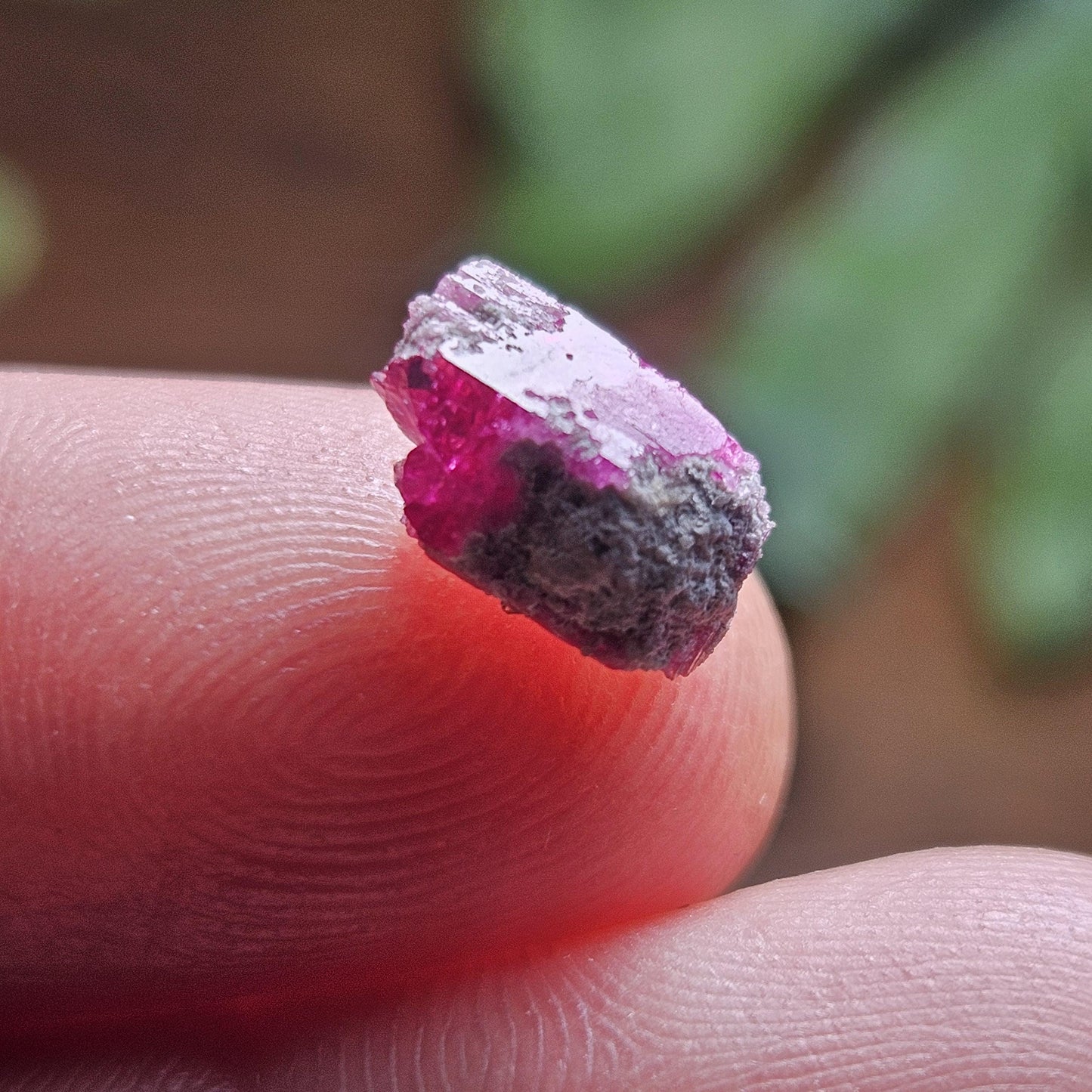 Bixbite Crystal, Terminated Red Beryl Crystal from Utah 1.9ct, Red Emerald Bixbite Gem